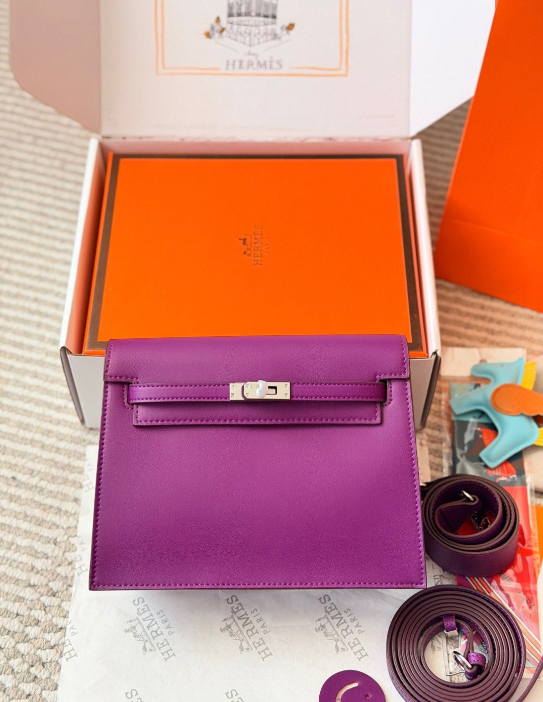 Hermès Kelly Danse Convertible Shoulder Bag — front