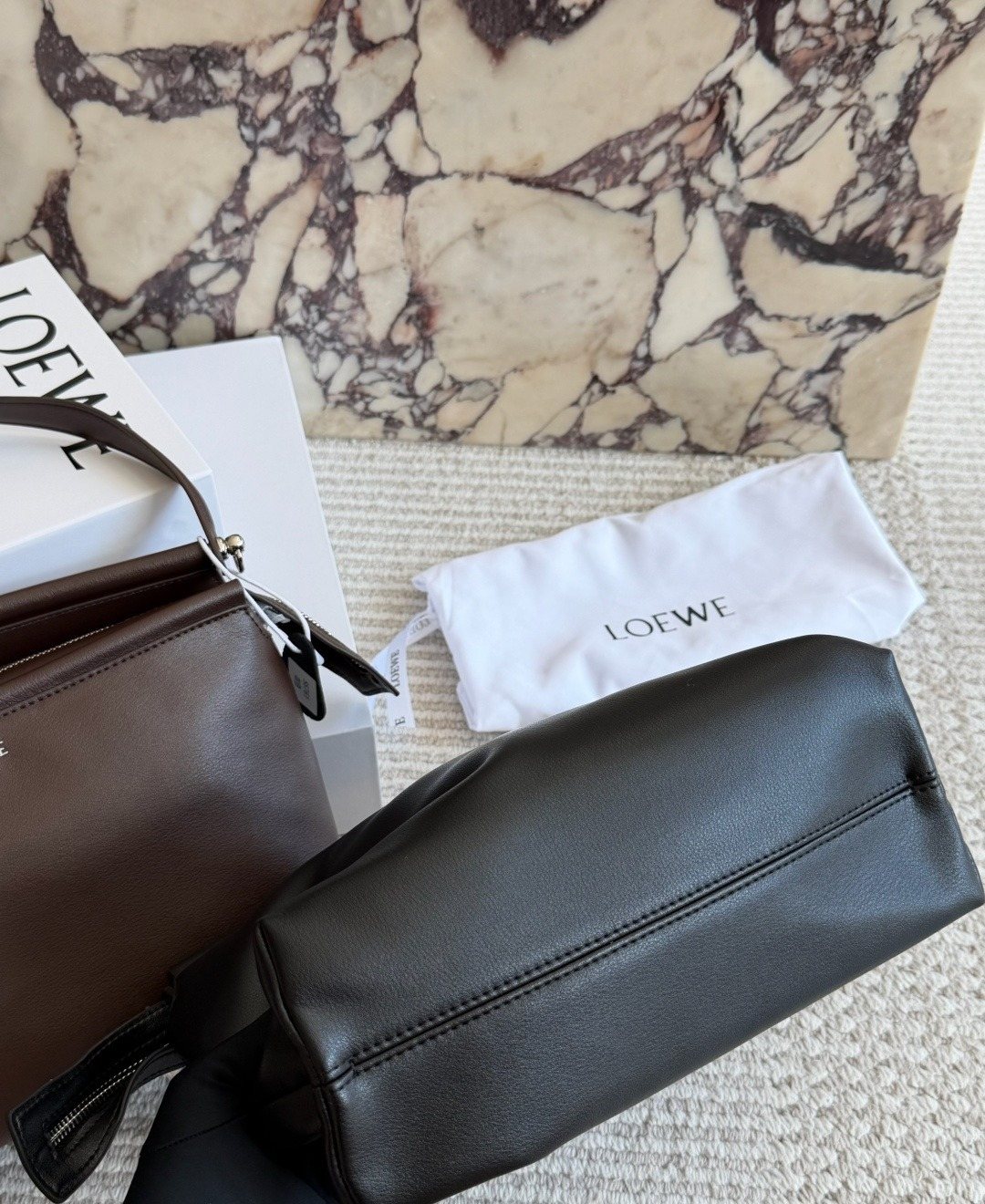 Loewe Frame-Top Leather Shoulder Bag — detail