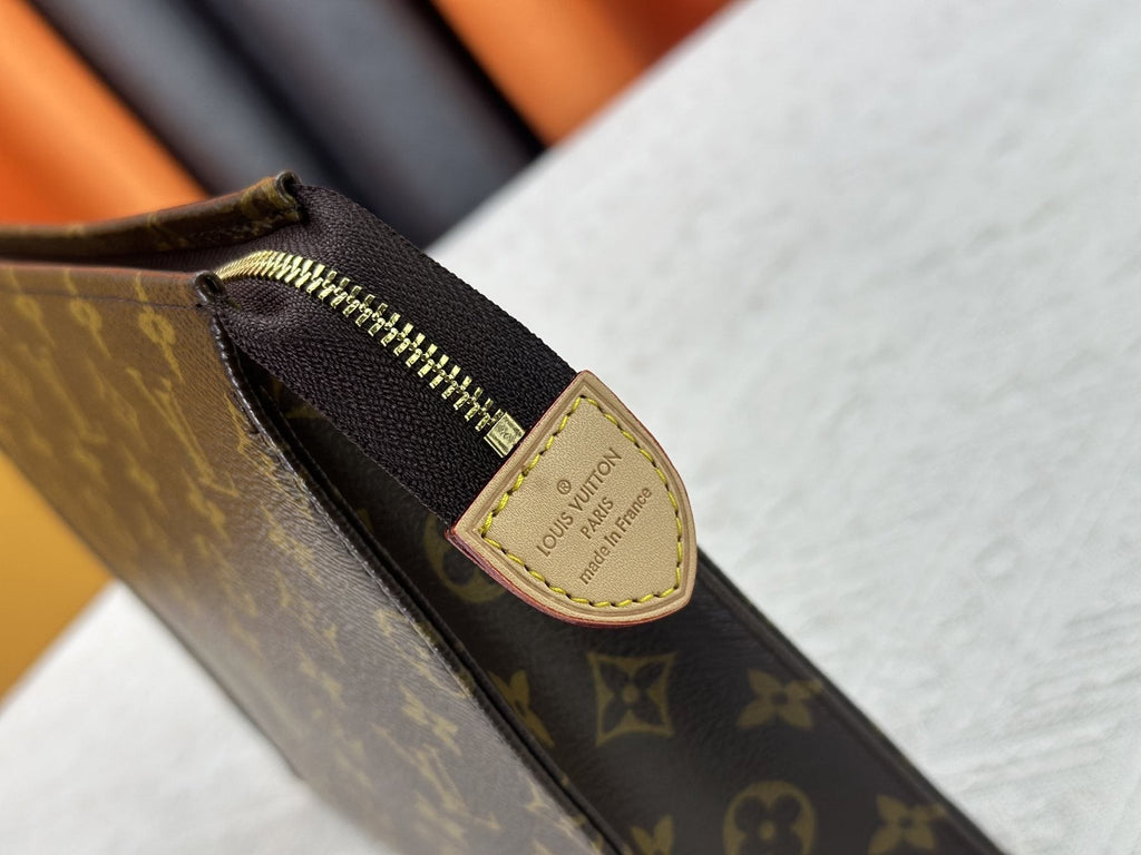 Louis Vuitton Monogram Toiletry Pouch — detail