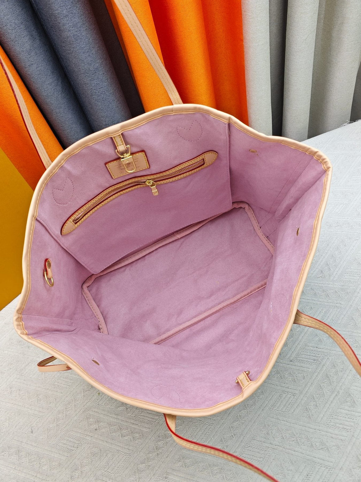 Louis Vuitton Neverfull Pink Floral Monogram Tote — detail