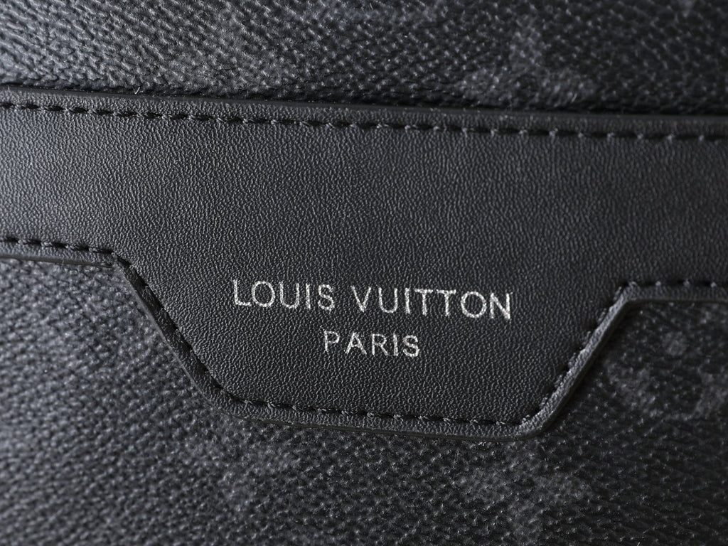 Louis Vuitton Alpha Monogram Messenger Bag — detail