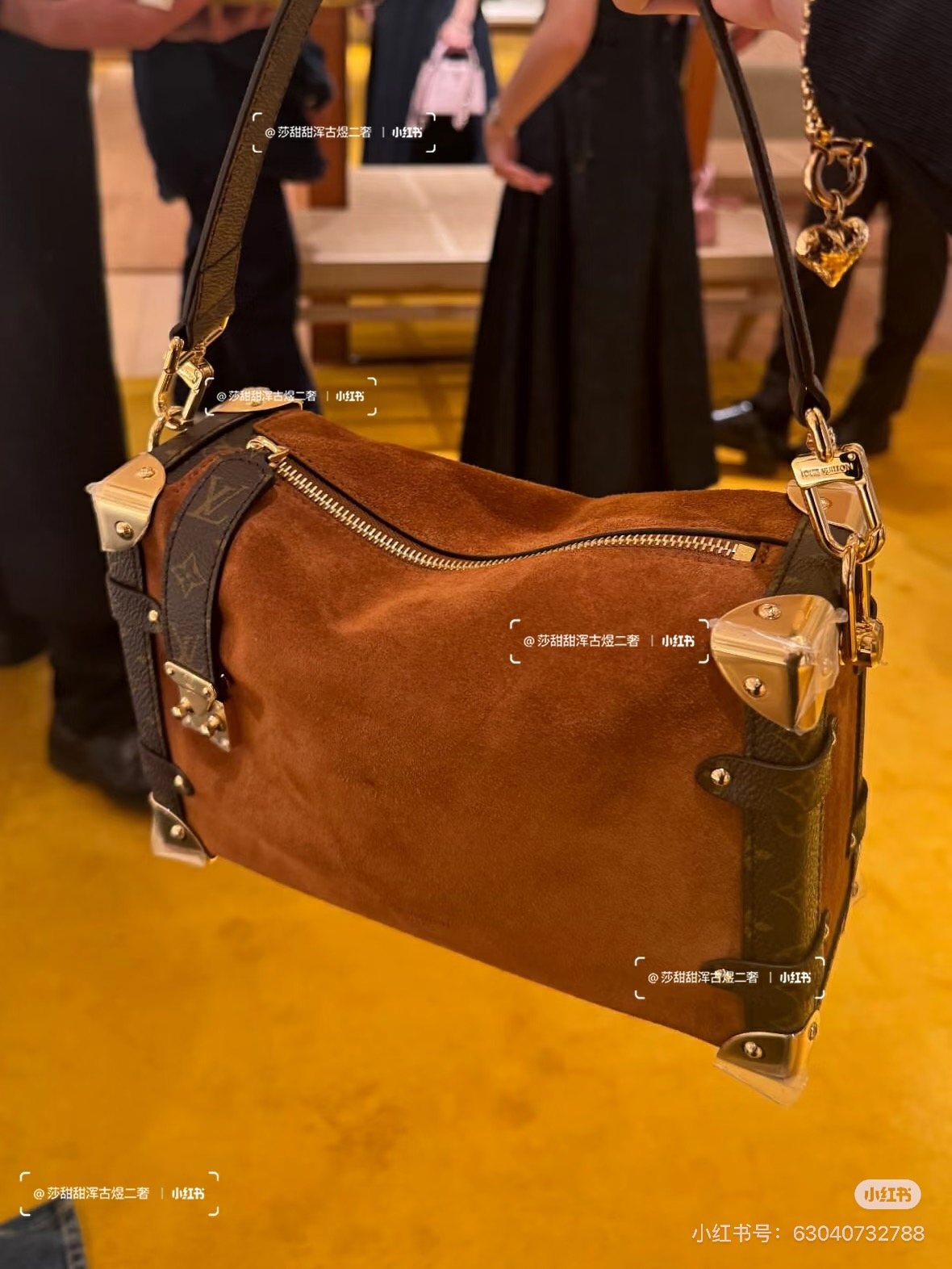 Louis Vuitton Mia Curved Shoulder Bag — front
