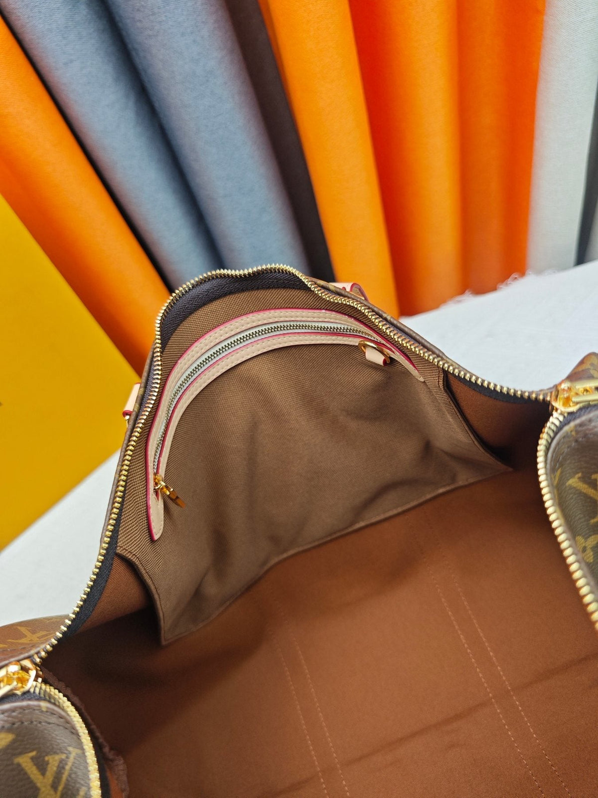 Louis Vuitton Flânerie Monogram Tote Bag — detail